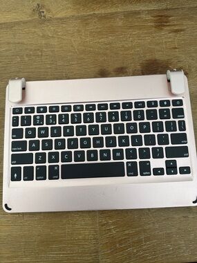 Brydge Rose Gold 10.5 Bluetooth Tablet Keyboard